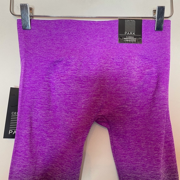 Central Park Sport Ombre Blackberry leggings. NWT - Picture 4 of 6